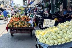Bài 1: Lòng lề đường biến thành nơi kinh doanh, buôn bán
