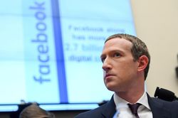 Mark Zuckerberg và Meta bị khởi kiện vì ngó lơ nạn buôn bán tình dục
