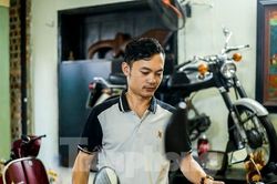 9X đam mê hồi sinh những chiếc xe từ thời 'ông bà anh'