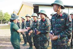 Tháng Thanh niên trong quân ngũ