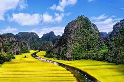 Gợi ý khám phá Tràng An Ninh Bình theo các tuyến tham quan trên sông