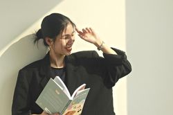 Sức hút của sách chữa lành tại Việt Nam