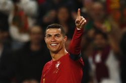 Ronaldo giúp Bồ Đào Nha thắng to trận ra quân vòng loại EURO 2024