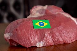 Trung Quốc đồng ý nối lại hoạt động nhập khẩu thịt bò Brazil