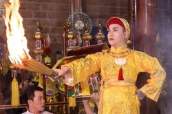 'Cậu đồng' Minh Đạo trải lòng về việc được hay mất khi đứng giá hầu đồng