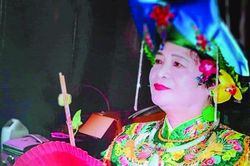Người gìn giữ, phát huy nét đẹp của tín ngưỡng thờ Mẫu