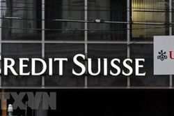 UBS muốn 'giữ chân' các nhân viên cao cấp của Credit Suisse ở châu Á