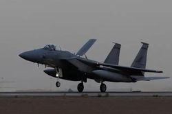 Mỹ không kích đáp trả lực lượng do Iran hậu thuẫn tại Syria