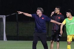 HLV Troussier yêu cầu gì ở U23 Việt Nam trong trận gặp UAE?
