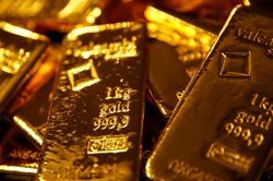 Giá vàng trồi sụt quanh ngưỡng 2.000 USD