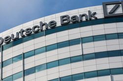 Chứng khoán Mỹ thoát đà bán tháo ngoạn mặc cổ phiếu Deutsche Bank lao dốc
