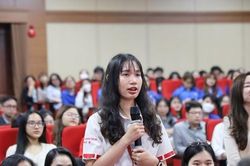 Đại sứ Hoa Kỳ tại Việt Nam: Người trẻ cần trang bị kỹ năng để thích nghi môi trường làm việc đa dạng