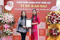 Thanh Nhàn - Từ cô bé bán khoai lang vỉa hè đến nữ giám đốc chuỗi thương hiệu trà sữa nướng Yi He Kao Nai
