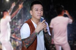 Bị chê hết thời, ca sĩ Tuấn Hưng đáp trả một câu vừa hay vừa thấm