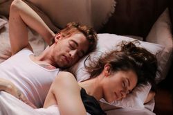 Hội chứng khiến bạn sợ thân mật với người khác