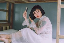 5 thói quen khiến tóc mau 'xuống sắc'