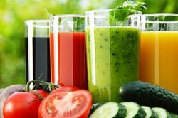Người bị gan nhiễm mỡ nên tích cực uống 6 loại nước này để thải độc cho gan