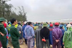 Vụ 3 học sinh lớp 7 đuối nước khi tắm biển: Tìm thấy thi thể cuối cùng