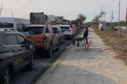 Hải Phòng: Cách nào hạn chế ùn tắc tại bến phà Gót đi Cát Bà?