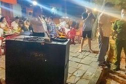 Lại xảy ra án mạng xuất phát từ karaoke loa kẹo kéo