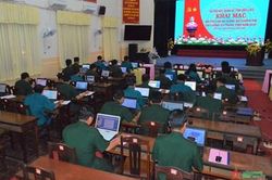 Sôi nổi Hội thi cán bộ giảng dạy chính trị giỏi