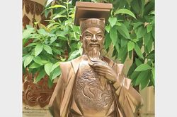 Vị vua anh minh bậc nhất nào hạ mình xin lỗi bề tôi, bị quý phi hạ độc chết?
