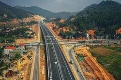 Đề xuất thí điểm tháo gỡ một số cơ chế, chính sách đầu tư xây dựng đường bộ