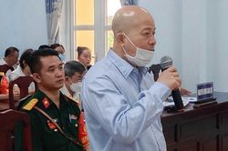 Út 'trọc' phủ nhận cáo trạng, khẳng định mình không trốn thuế