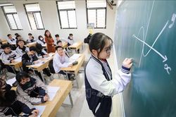 Học sinh Hà Nội tập trung ôn thi tốt nghiệp THPT