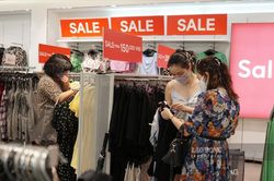 Mức chi để du lịch và mua sắm tại TPHCM thấp hơn Hà Nội 10-15%