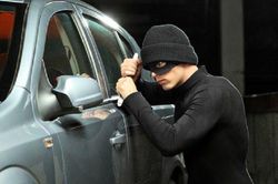 Gã thợ sửa xe với cách ăn trộm tài sản lạ kỳ