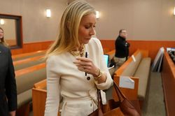 Mọi ánh mắt đổ dồn vào trang phục 'tỷ phú' của Gwyneth Paltrow