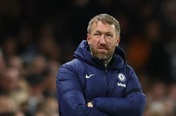 CĐV Chelsea đòi sa thải Potter, gọi tên Tuchel