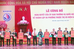 Công bố quyết định thành lập 5 phường mới tại Quảng Nam