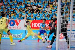 Sahako FC giữ vững ngôi đầu sau cuộc rượt đuổi bàn thắng với Khánh Hòa
