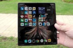 Thiết kế chi tiết của Vivo X Fold 2