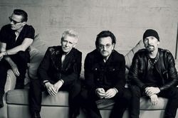 Album 'Songs of Surrender': Tái diễn giải những kiệt tác thời đại của U2