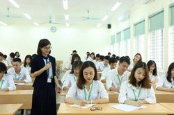 Tăng học phí bậc đại học: Các gia đình cần lưu ý cách tính của trường