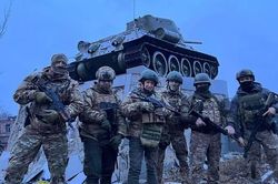 Công ty quân sự Nga tuyên bố giành quyền kiểm soát Bakhmut 'về mặt kỹ thuật', Ukraine nói gì?