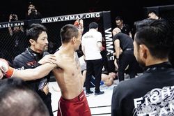 Johnny Trí Nguyễn tiết lộ cách khiến Lý Tiểu Long dễ dàng 'sập bẫy' của trò cưng Trần Quang Lộc