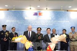 Chủ tịch nước Võ Văn Thưởng và Toàn quyền Australia thăm Cục Gìn giữ Hòa bình Việt Nam