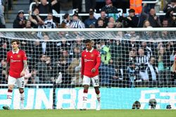 MU đua top 4 Premier League: Quỷ đỏ nguy cơ kiệt sức