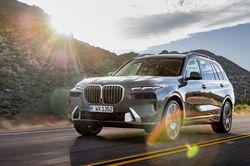 BMW X7 2023 ra mắt tại thị trường Việt Nam trong tháng 4