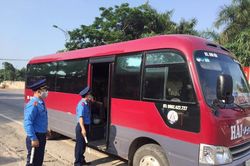Thu hồi phù hiệu kinh doanh của hơn 800 xe ô tô vi phạm tốc độ