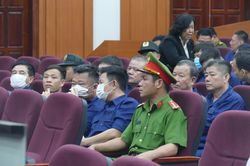 Mở lại phiên tòa phúc thẩm vụ buôn lậu gần 200 triệu lít xăng