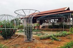 Tiếp cận dinh thự 'khủng' trên đất chưa có sổ đỏ của phó bí thư huyện ủy đất Quảng