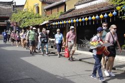 Nhạy cảm chuyện thu phí du khách ở Hội An