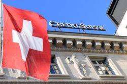 Thụy Sĩ cắt giảm tiền thưởng các cấp quản lý của Credit Suisse