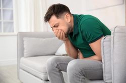 7 dấu hiệu nhận biết bệnh sỏi thận