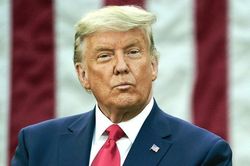 Seri đòn nhắm vào cựu Tổng thống Mỹ Donald Trump